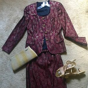 Saks Fifth Avenue Folio Collection